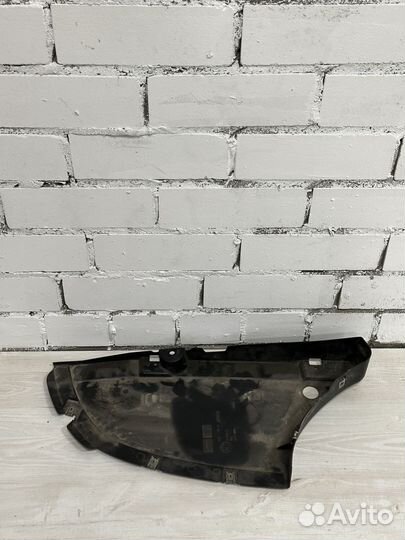 Защита днища задняя левая правая BMW F30