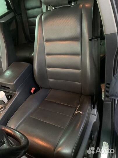 Сиденья (комплект) Volkswagen touareg 02-10 год