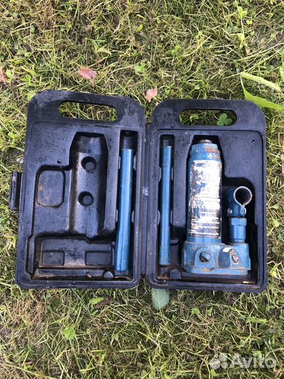 Домкрат гидравлический