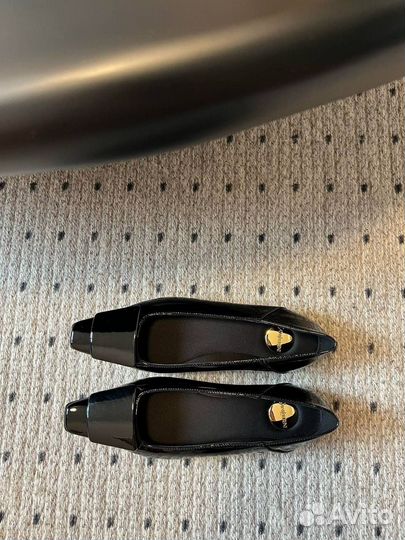 Туфли женские Saint Laurent