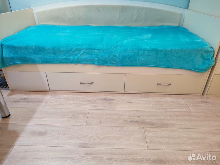 Двухъярусная кровать бу