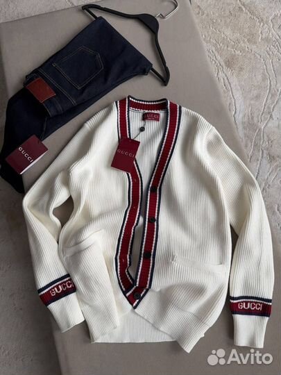 Кардиган и базовый рубашка