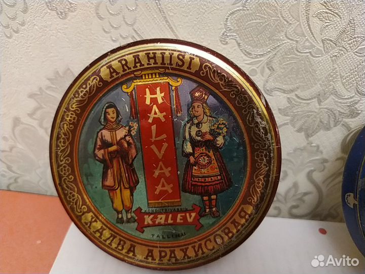 Коробки жесть старинные.Кремль. Икра. Танец