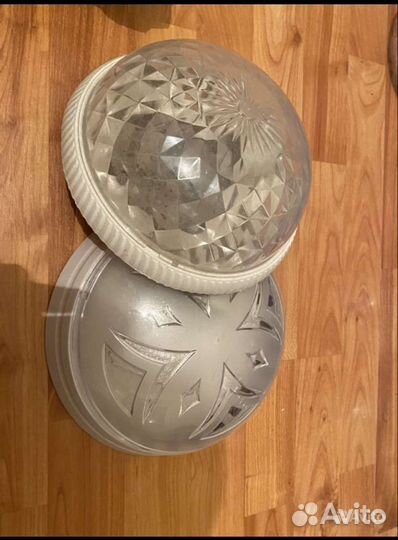 Люстры и плафоны