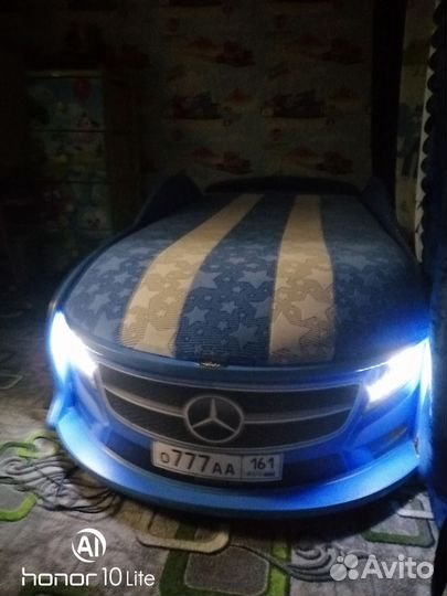 Кровать машина