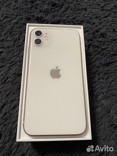 iPhone 11, 64 ГБ