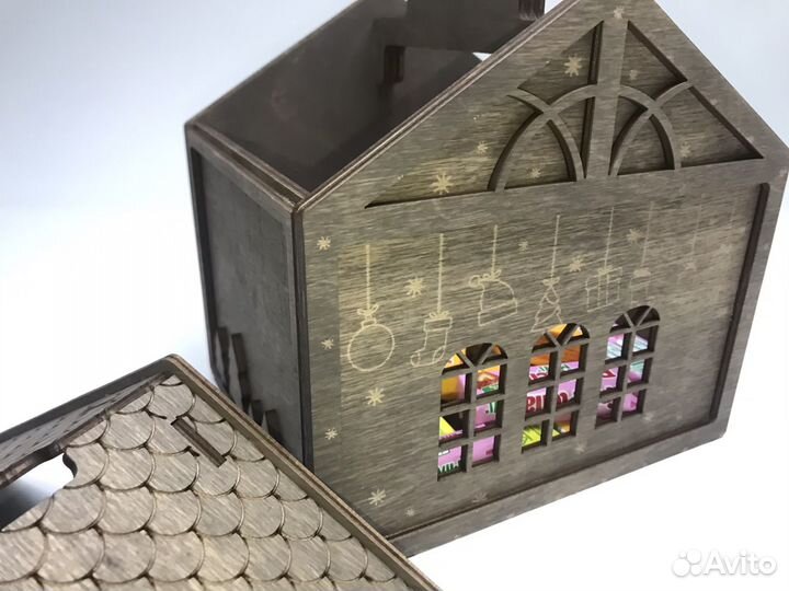 Коробочка подарочная новогодняя