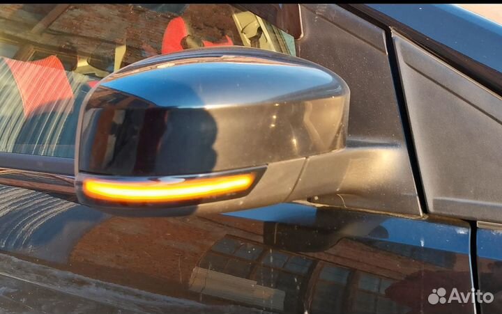 Динамические поворотники Ford Focus 2 рестайлинг