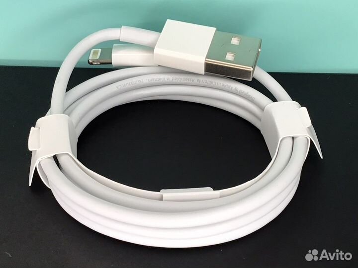 Провод на iPhone оригинал (Lightning)