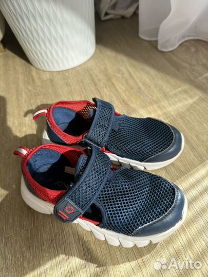 Кроссовки летние детские