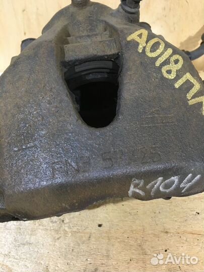 Суппорт передний левый Opel Astra H