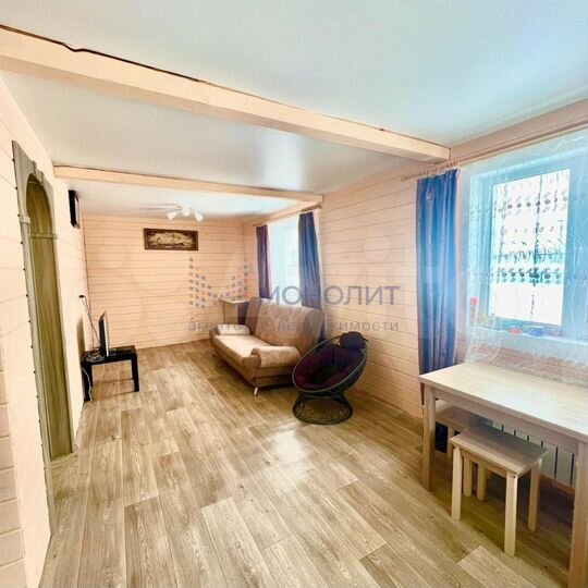 Дом 55 м² на участке 7,7 сот.