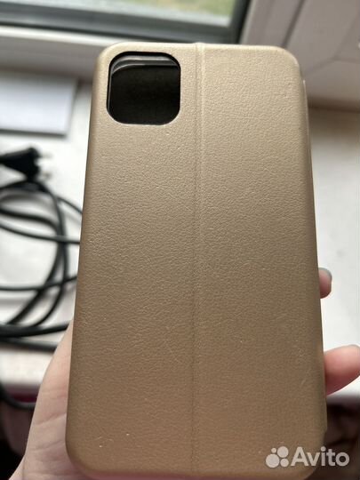 Чехол книжка на iPhone 11