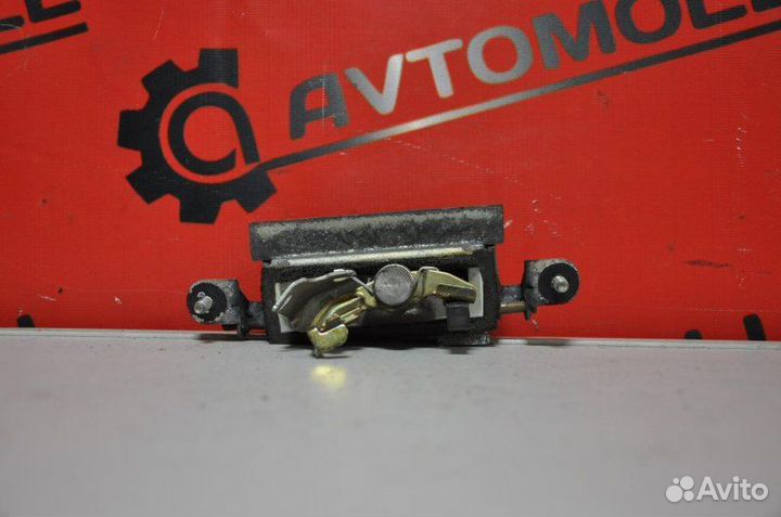 Ручка двери багажника Toyota Vista SV50 5SFE