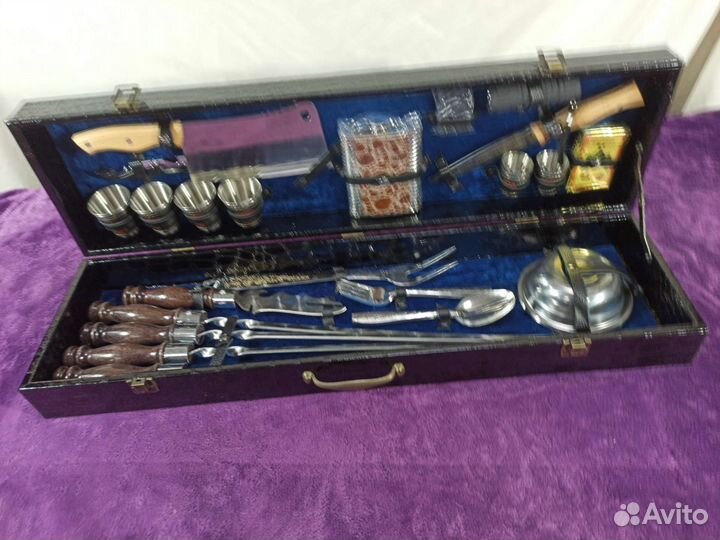 Наборы для пикника в кейсах