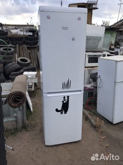 Холодильник Hotpoint Ariston