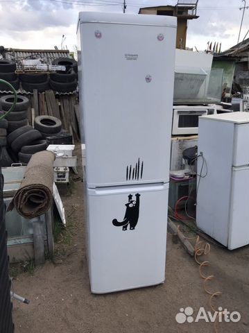 Холодильник Hotpoint Ariston