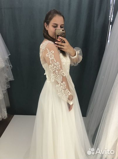 Свадебное платье