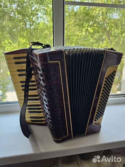 Аккордеон weltmeister/ Германия