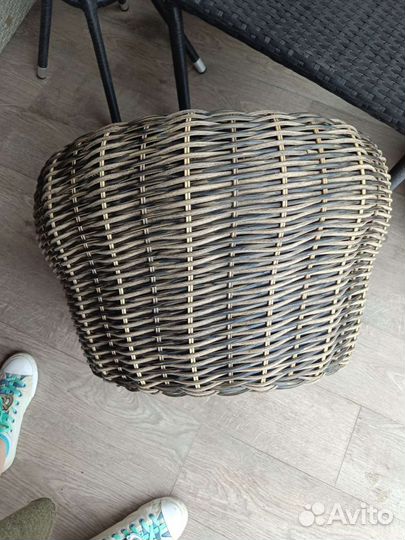 Кашпо из полироианга