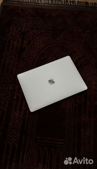 Apple macbook air 13 m1 8gb 256gb silver
