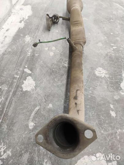 Средний сегмент выхлопной трубы Камри 80