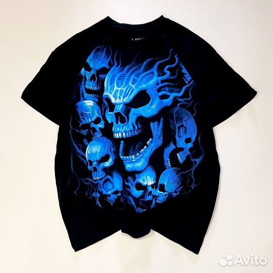 Liquid Blue skulls t-shirt