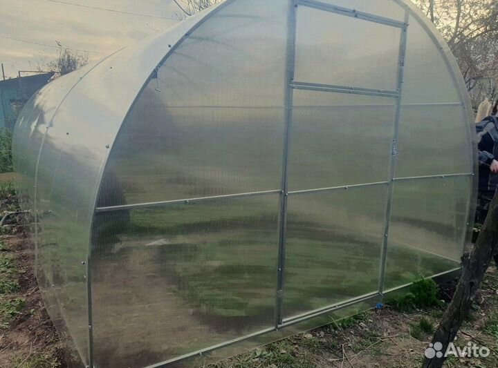 Теплица из поликарбоната