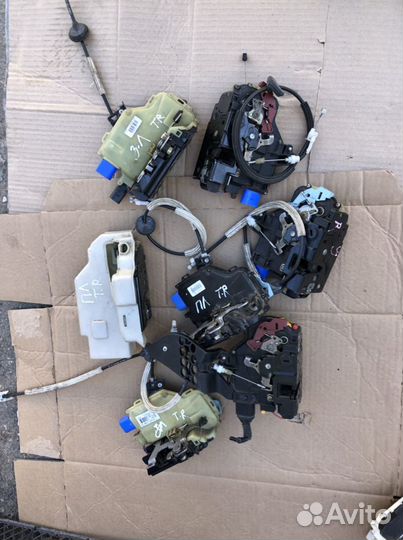 Замок на дверь п.л фольксваген туарег