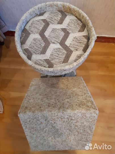 Домик и когтеточка для кошки