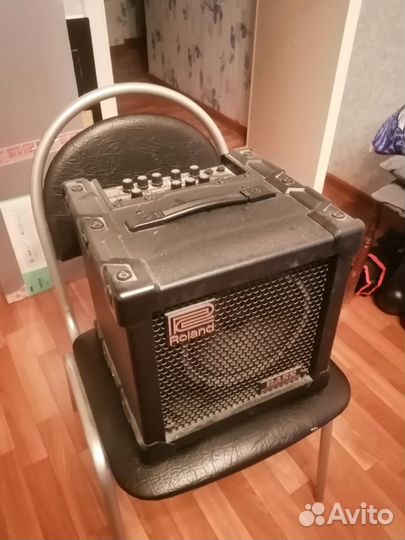 Гитарный комбоусилитель Roland cube 20XL bass