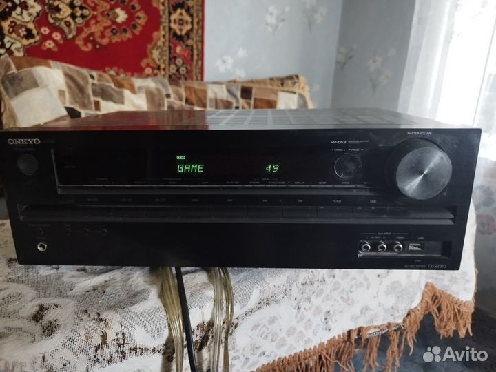 Av ресивер Onkyo TX-SR313