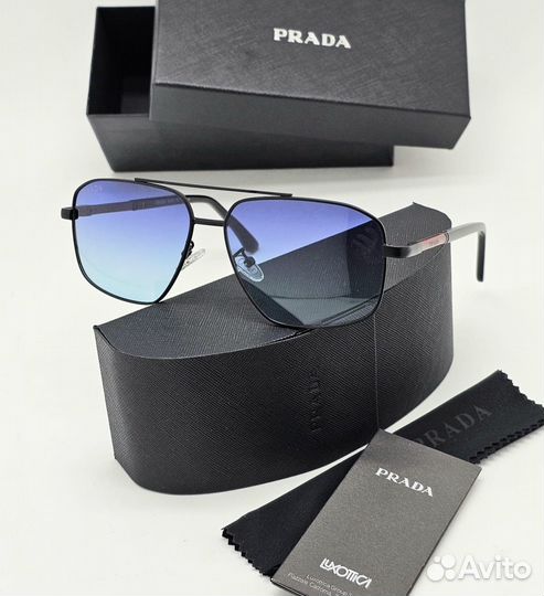 Солнцезащитные очки Prada