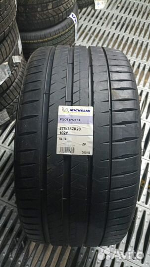 Michelin Pilot Sport 4 245/40 R20 и 275/35 R20 102Y