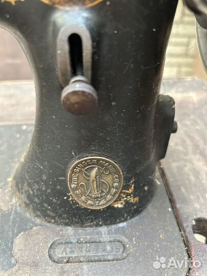 Швейная машина Singer