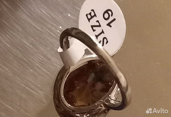 Новое кольцо с султанитом 19 размера меняет цвет