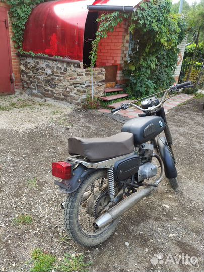 Продам мотоцикл восход 3м