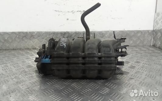 Впускной коллектор бензиновый toyota auris E150 (6