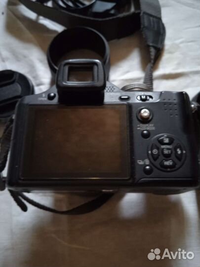 Компактный фотоаппарат