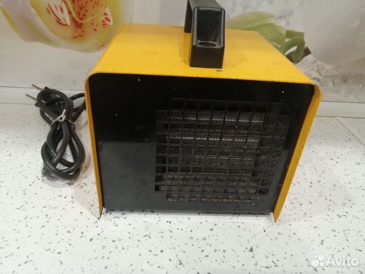 Тепловентилятор электрический
