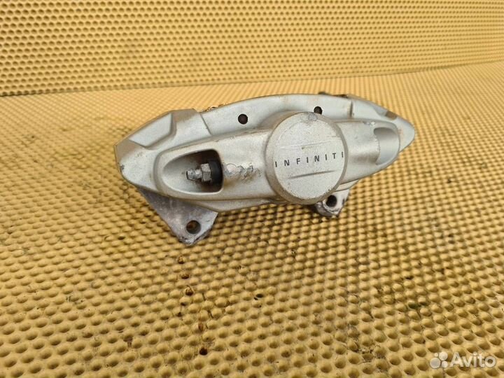 Суппорт akebono задний правый Infiniti Fx37S Fx50