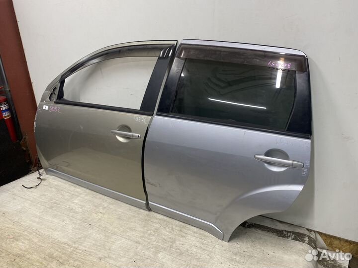 Дверь Mitsubishi Outlander Xl