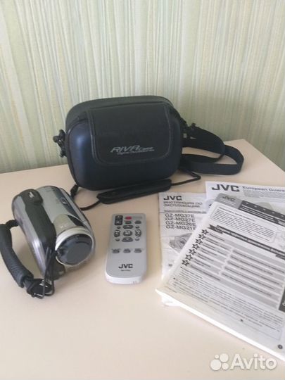 Видеокамера JVC GZ-MG21E