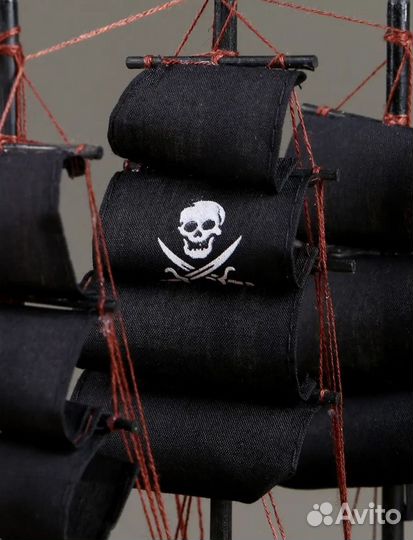 Фигурка корабль