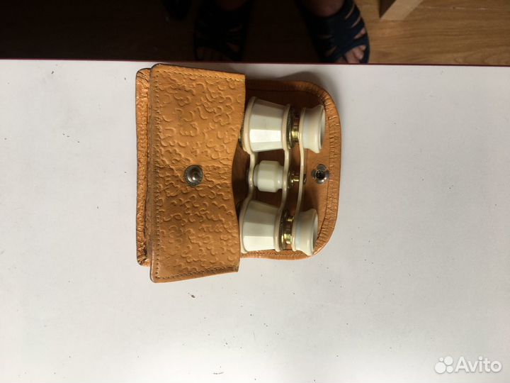 Бинокль театральный