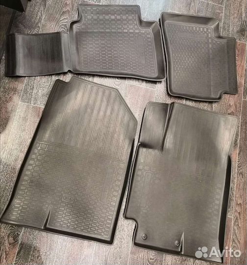 Автомобильные коврики резиновые
