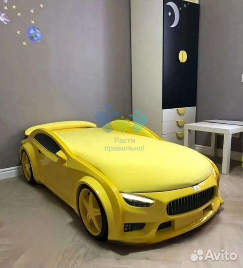 Детская кровать машина с матрасом