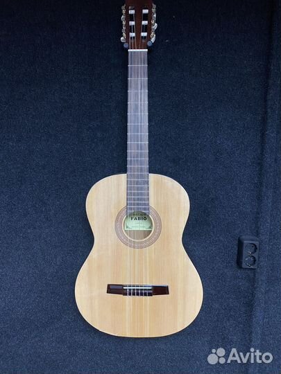 Гитара Fabio