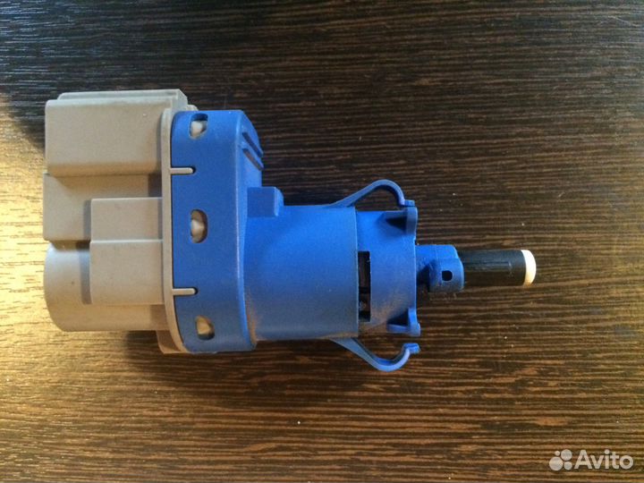 Датчик включения стоп-сигнала Ford Focus 3