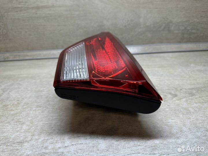 Фонарь задний правый kia rio 4 2017-2020